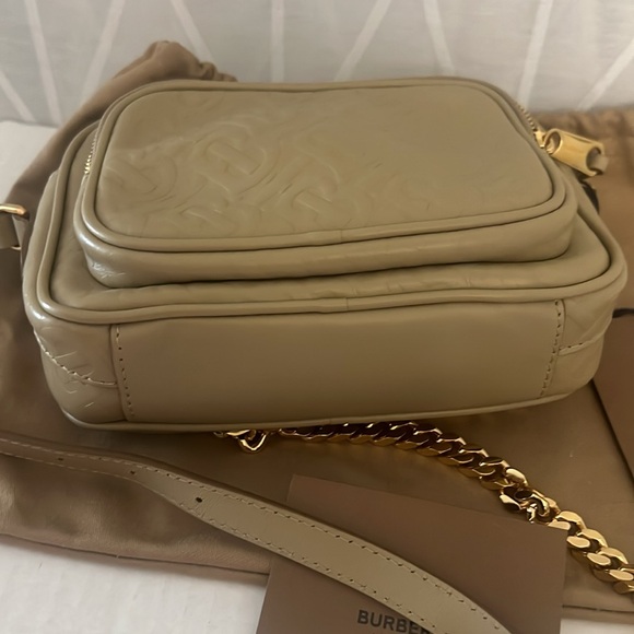 NWT. Burberry Beige Crossbody Bag. Full inclusion. COA - Picture 3 of 16
